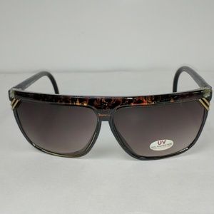 NWT True Vintage 90's Lady Fashion Sunglasses w/top bar design & gradient lens